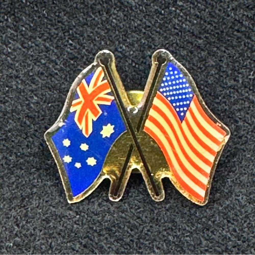 Australia Flag & United States of America USA flag Friendship Pin Badge